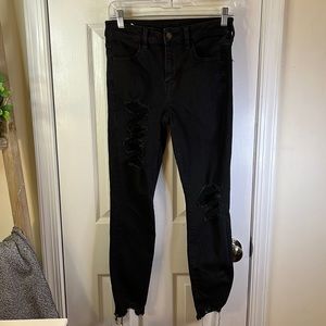 American Eagle Black Wash High-Rise Distressed Jegging